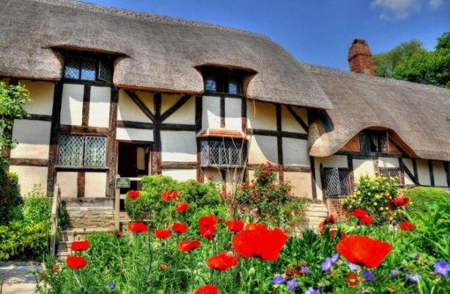 Amazing English Houses With Beautiful Roofs Seen On www.coolpicturegallery.us