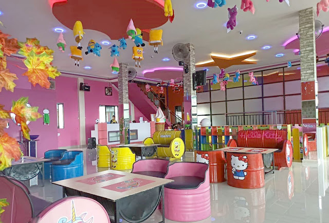 Am Cafe For Kids