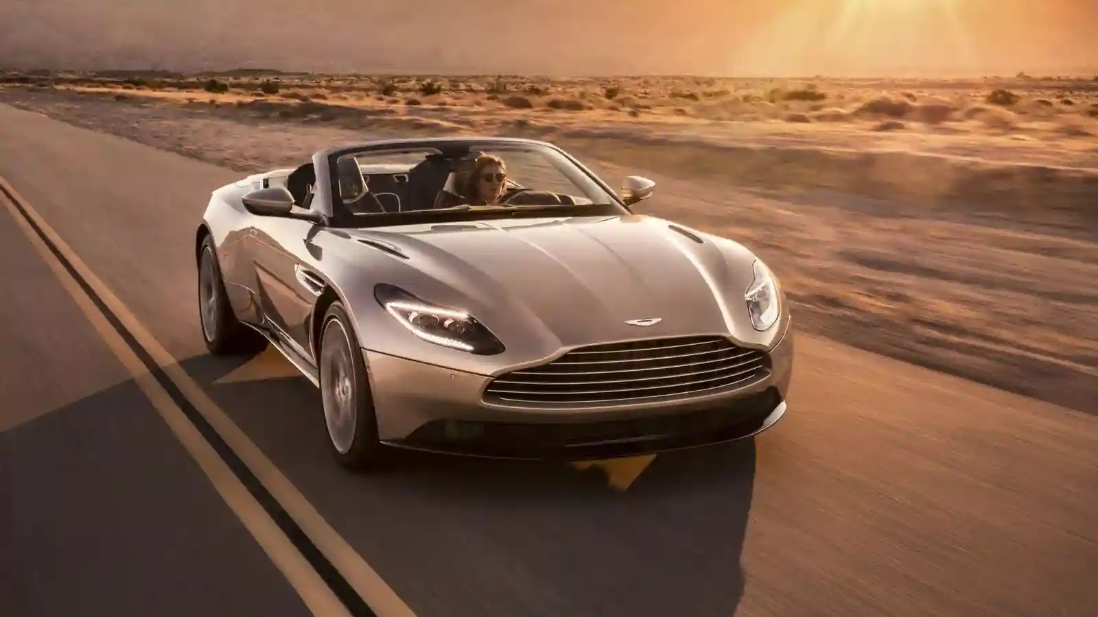 2023-aston-martin-db11