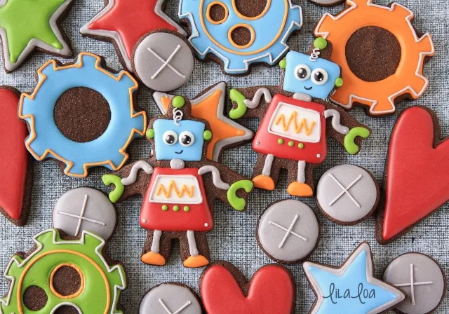 Decorated sugar cookies that look like robots ~ tutorial