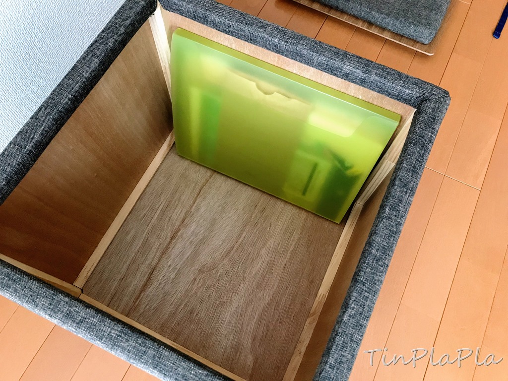 ニトリ 椅子の代わりに 収納にもなるスツールが便利 Tin