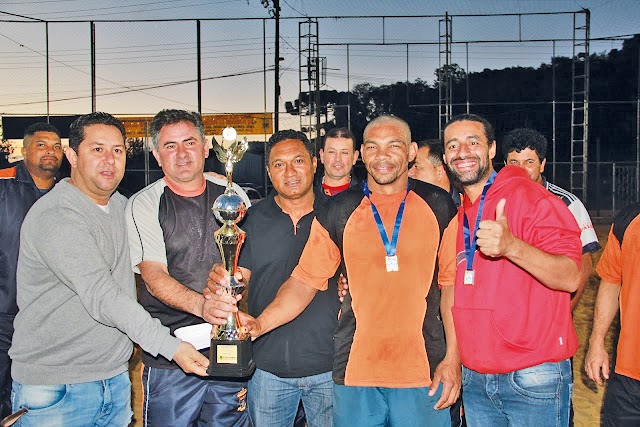 Torneio de futebol de areia movimentou á vila Zumbi em Colombo