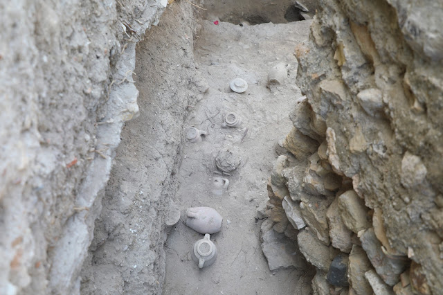 الجرات التي تحتوي على بقايا الرماد في قرطاج