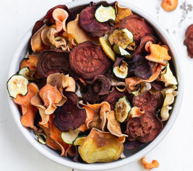 Easy Baked Vegetable Chips (Oil-Free) #vegetarian #snack