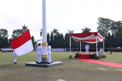 HUT Lampung ke-59, 6 ASN Terima Satyalancana Karya Satya