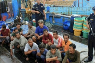 Kapal Ikan Asing Masih Mencuri Ikan, Ini Kata Menteri Susi