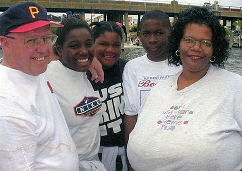 World's Largest Natural Breasts (Norma Stitz) 08