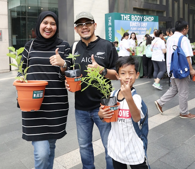 The Body Shop, Earth Day, Plant Giveaway, The Body Shop Malaysia, The Body Shop, Free Tree Society, ZKE Recycle, Wildlife Conservation Society, Lifestyle