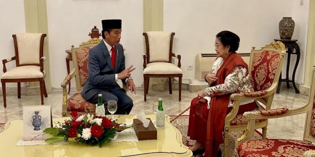 Viral Video... Pertemuan Megawati dan Jokowi, Ada Yang Aneh Tumben Jokowi Terlihat Sangat Serius