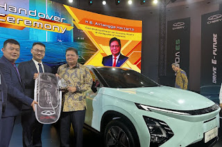 Chery Omoda E5 pada peluncurannya, di Park Hyatt, Jakarta, Senin (5/2/2024).