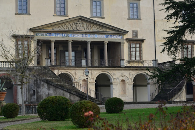 VILLA-MEDICEA-POGGIO-A-CAIANO-FACCIATA