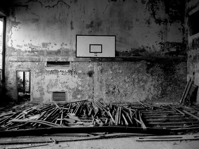 Basketball Basket Urban Place Black and White Photo HD Wallpaper