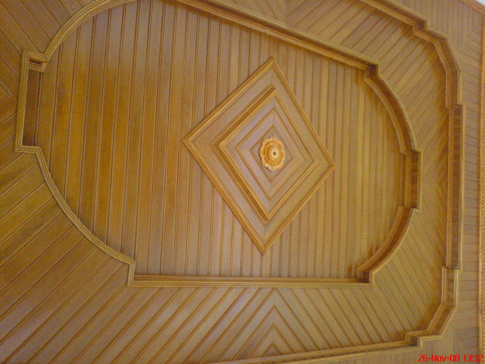 Model plafon rumah kayu minimalis