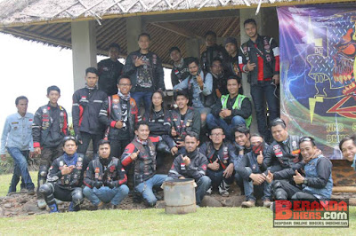 Tourgab 14 komunitas Forum Komunikasi Sadulur Bikers (FKSB) Bandung