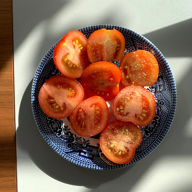 Tomater som mellanmål