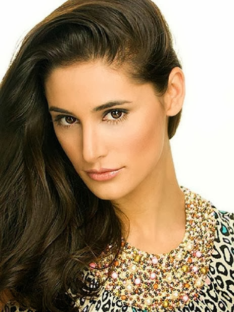 Nargis Fakhri Hd Wallpapers