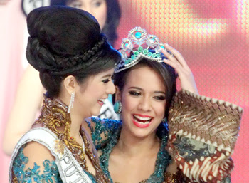 Nadine Alexandra Ikuti Miss Universe 2011