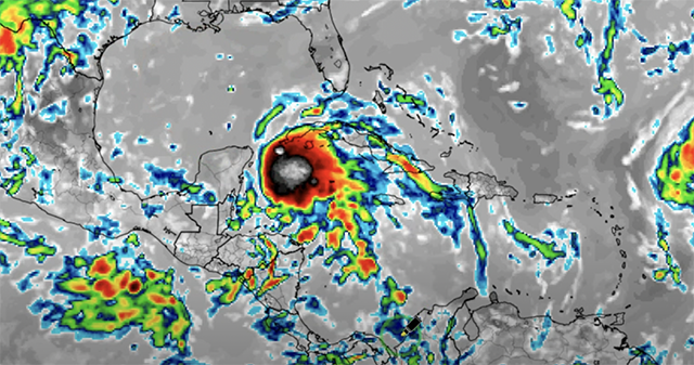 Elevan a 70% probabilidad de ciclón en el Centro del Atlantico Tropical