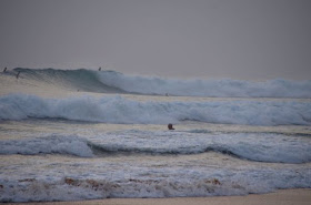 Endlich mal richtige Wellen. Yeah - huge waves.