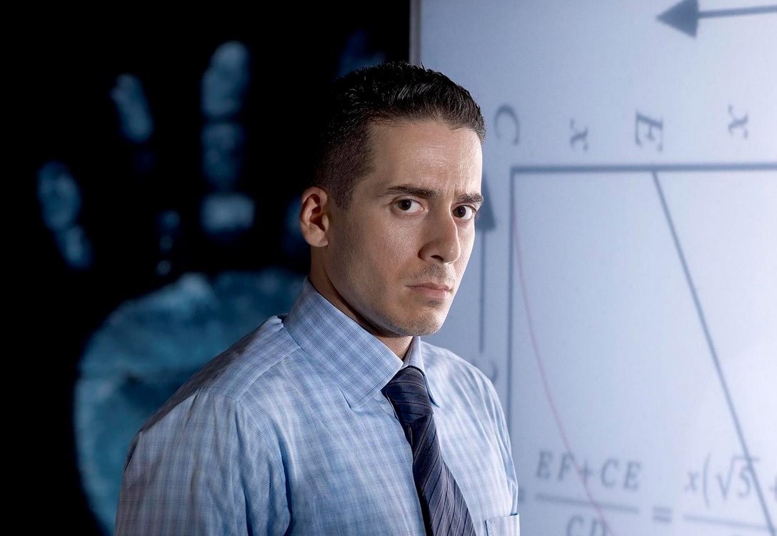 DAMN Good Coffee...and HOT!: ARROW Casts Kirk Acevedo as ...