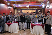 Polres Lampung Barat Bagikan Takjil Dan Buka Puasa Bersama Awak Media.