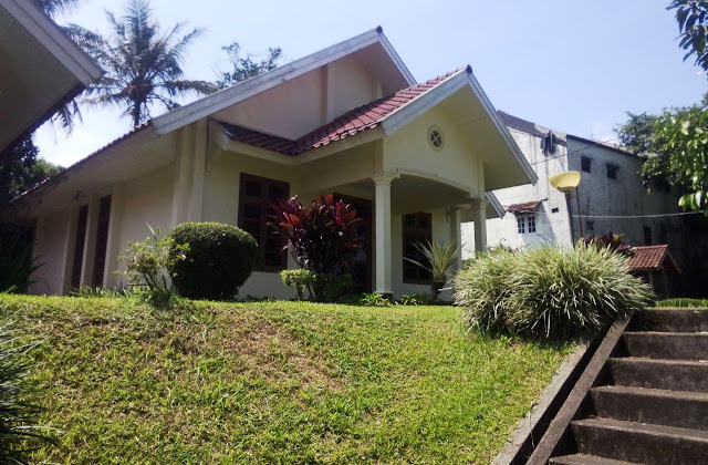 sewa villa sukabumi murah luas besar