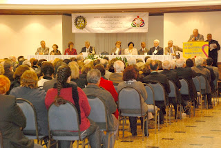 Visitantes, autoridades e convidados prestigiam a abertura da a 54ª Conferência do Distrito 4580 do Rotary Internacional