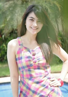 foto seksi cantik ida ayu kadek devie