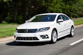 Front 3/4 view of 2016 Volkswagen CC R-Line