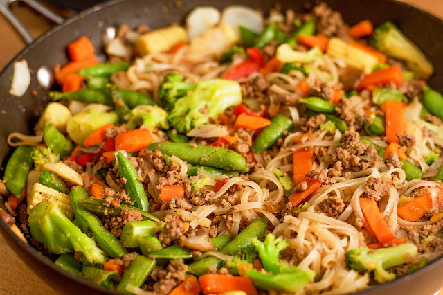 The completed pan of Easy Beef Chow Fun