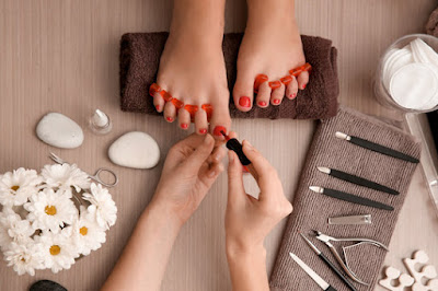 Get best pedicure in Ottawa