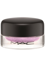 MAC_SoftServeShadowDareHuePencils_SoftServeEyeShadow_GirlsGirls_white_72dpiCMYK_1