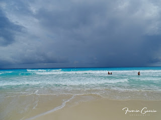 Playa nublada en Cancun
