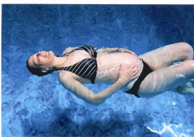 Resultado de imagen para natacion en el embarazo