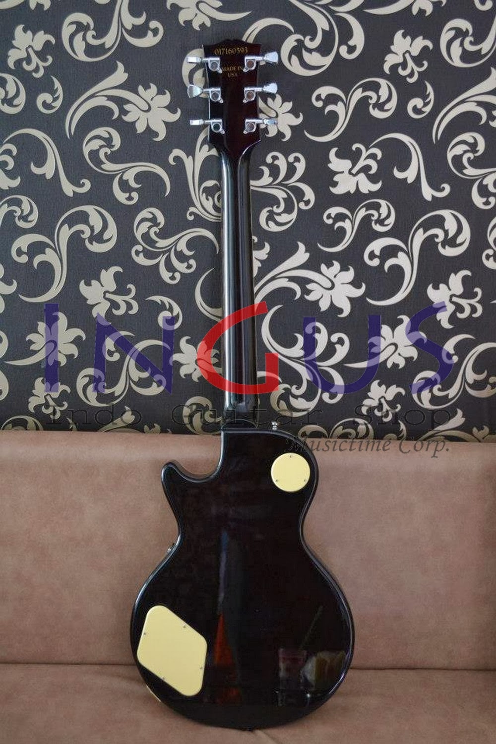 Jual Gitar: Gibson Les Paul Dirty Sunburst Custom