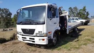 Deretan Truck Nissan Diesel Bermesin Hino