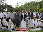 Bupati Aceh Besar Shalat Ied di Halaman Mesjid Al Munawwarah