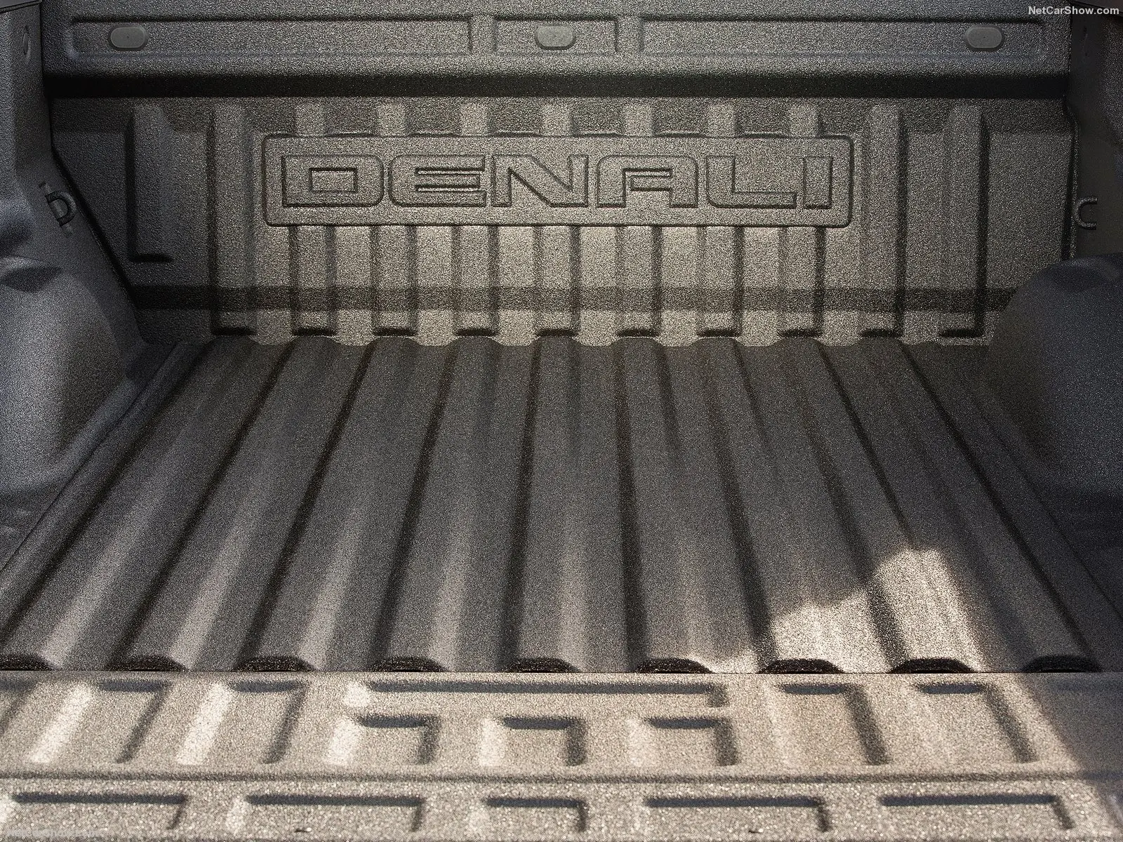 Hình ảnh xe ô tô GMC Canyon Denali 2017 & nội ngoại thất