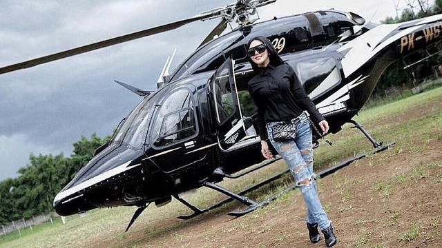 Ini 3 Artis Kaya Indonesia yang Biasa Mudik dan Traveling Pakai Helikopter, naviri.org, Naviri Magazine, naviri majalah, naviri