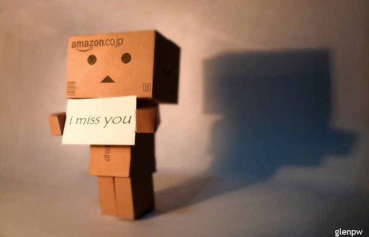 Gambar Foto Danbo Lagi Kangen Pacar  Super Baper