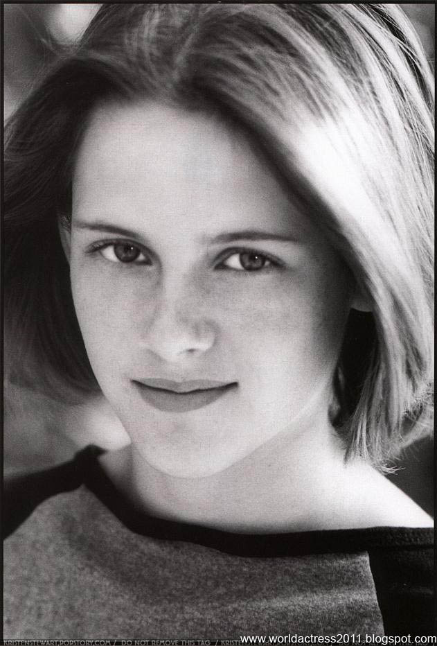 kristen stewart 2011 pictures. Kristen Stewart 2011 - 4