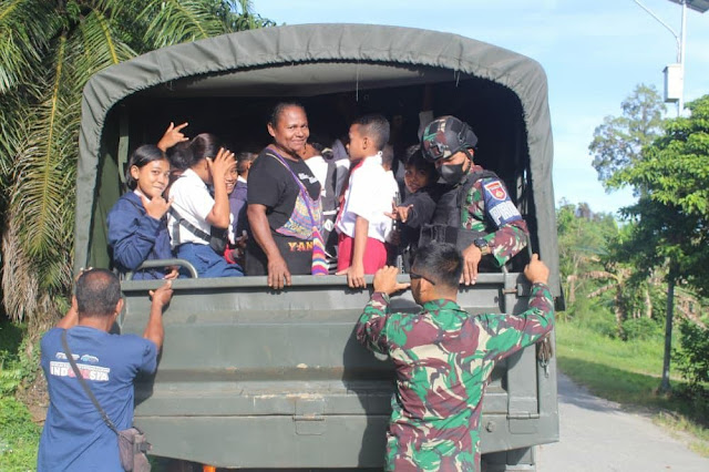 TNI Dukung Pendidikan Anak-Anak di Perbatasan RI-PNG