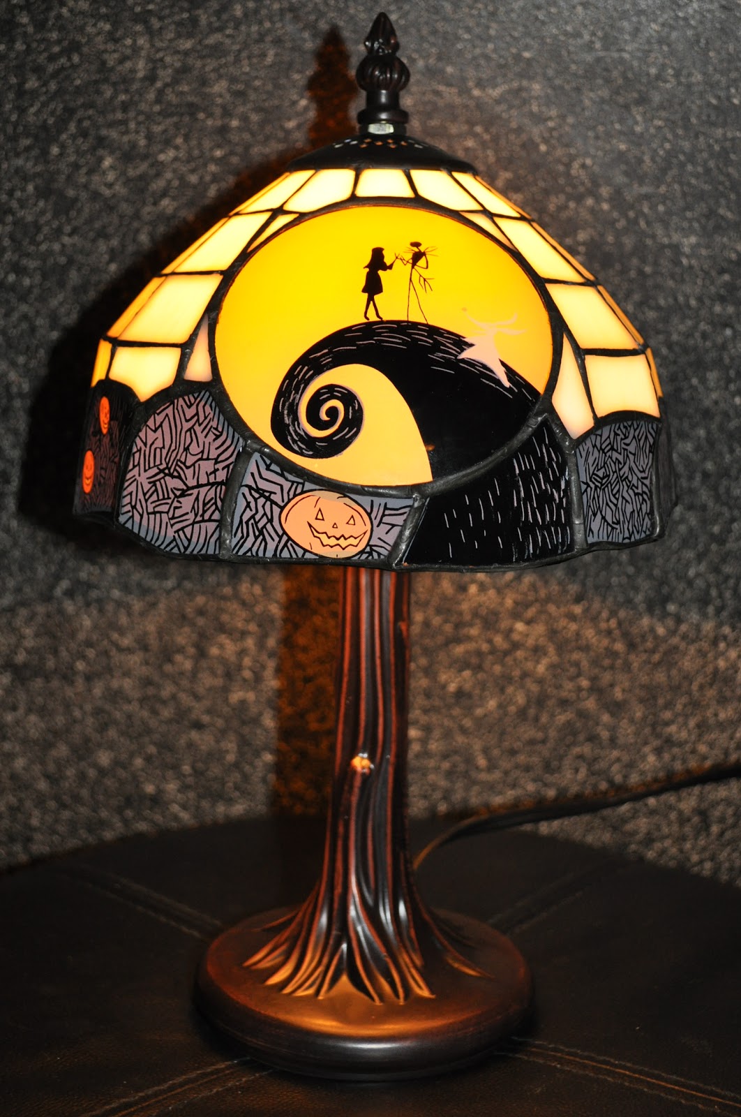 Disney Pixar Fanatics: Nightmare Before Christmas Tiffany Lamp