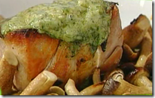 Filetto di maialino con lardo alle erbe e chiodini all’aceto rosso