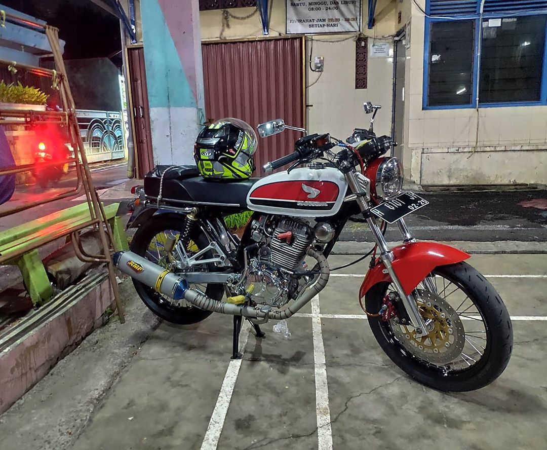 20 Gambar HD Modifikasi CB 100 Warna Putih Terbaru 2020