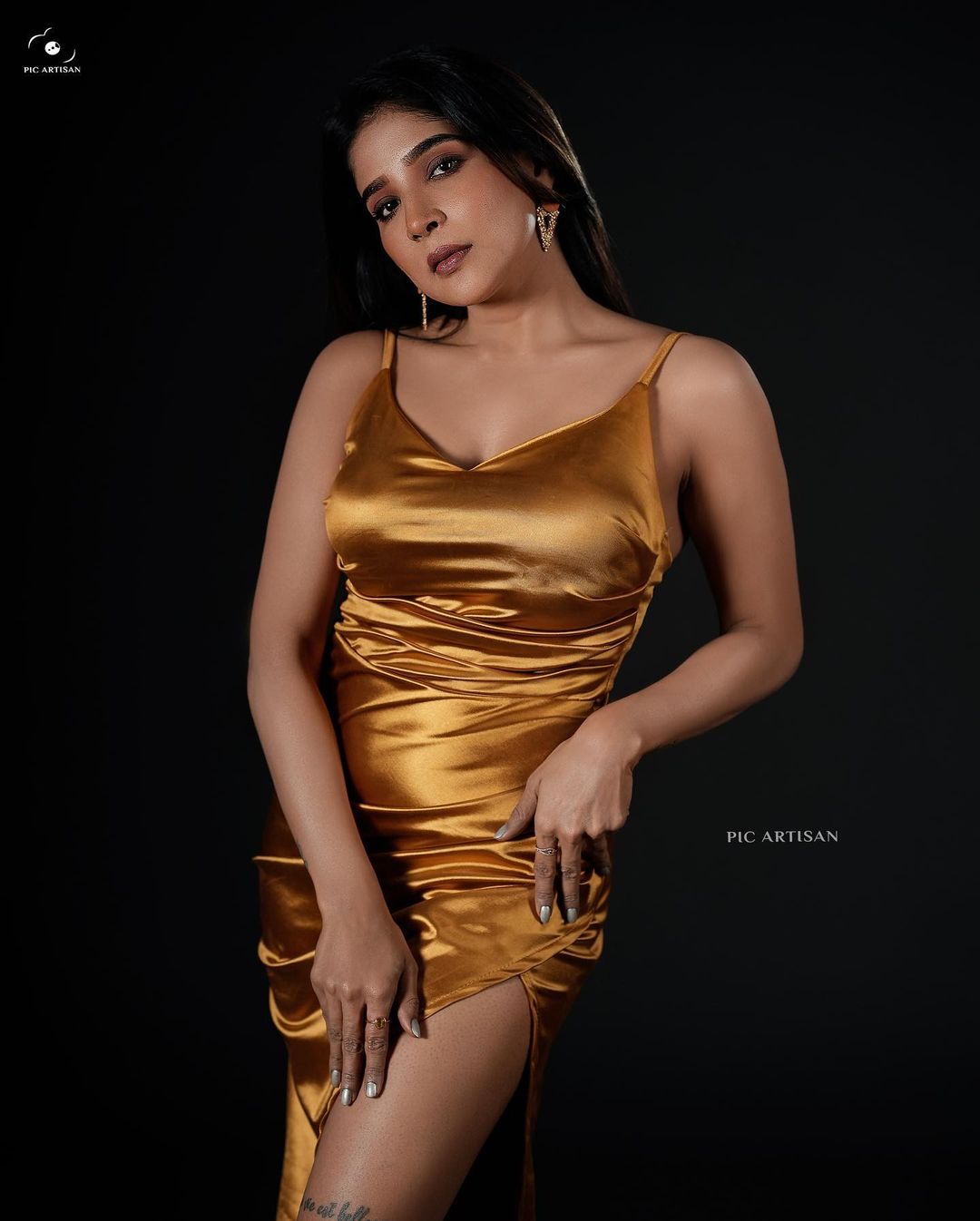 Actress Sakshi Agarwal Latest Hot Glamour Photos