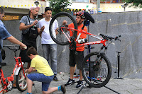 taller de reparación de bicicletas