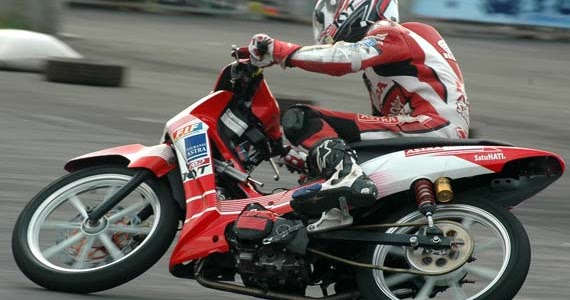 Modifikasi Honda Supra X 125 Drag Race  Foto Gambar 