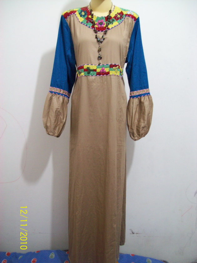  Gamis  Cantik untuk  Muslimah