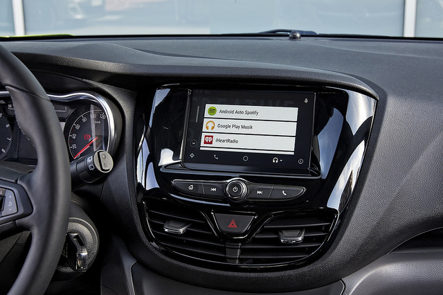 Android Auto Navigation and Entertainment